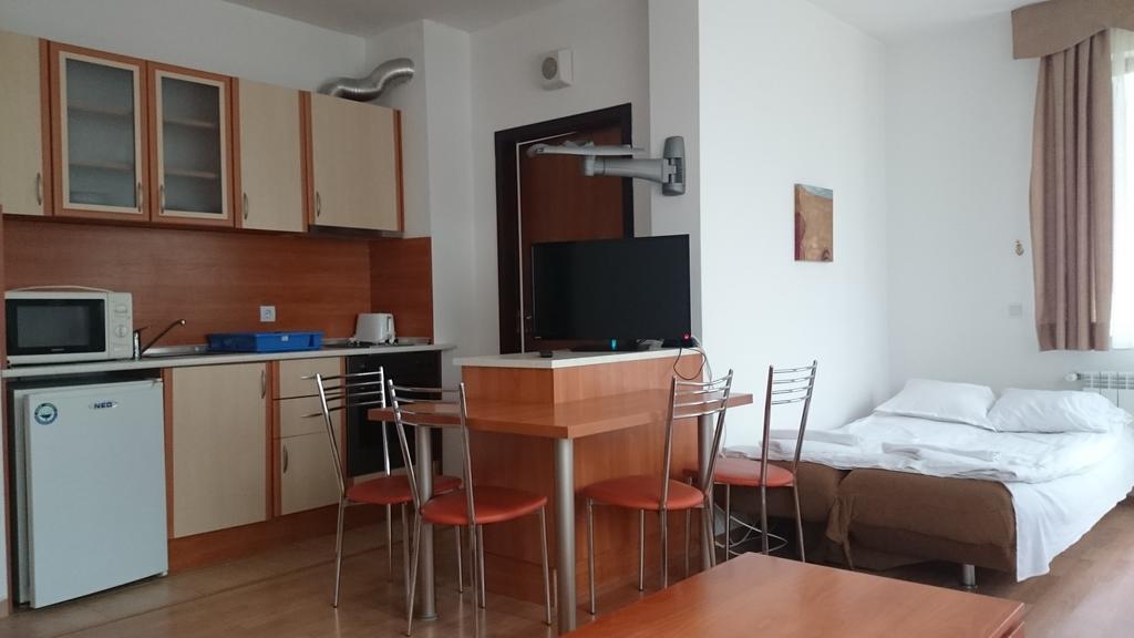 Tes Flora Apartment