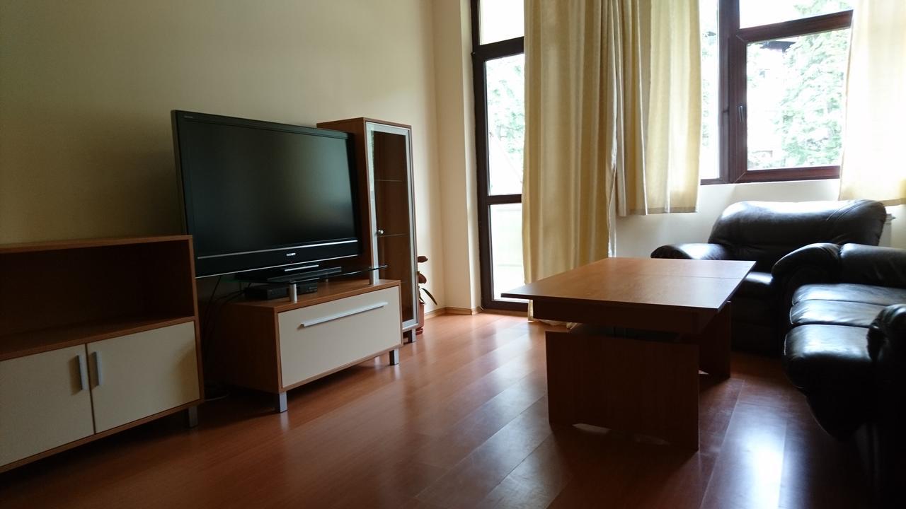 Apartment Tes Flora *